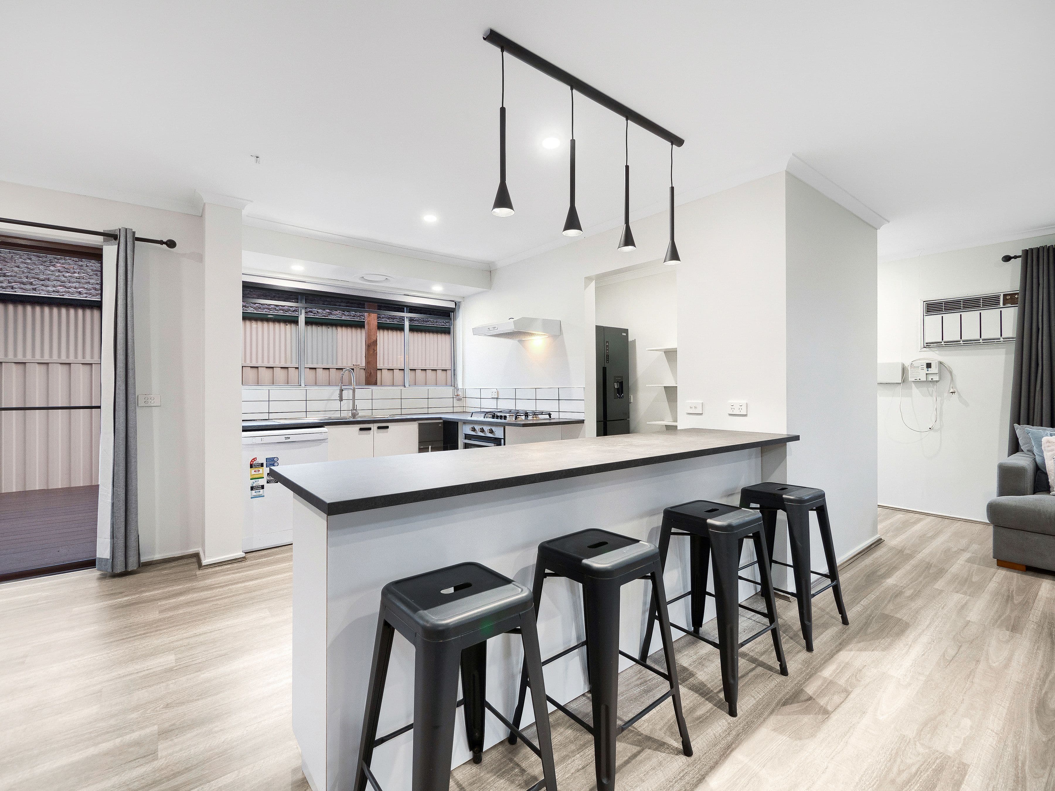 25 Cochrane Street, Cranbourne VIC 3977, Cranbourne - Thumbnail 8