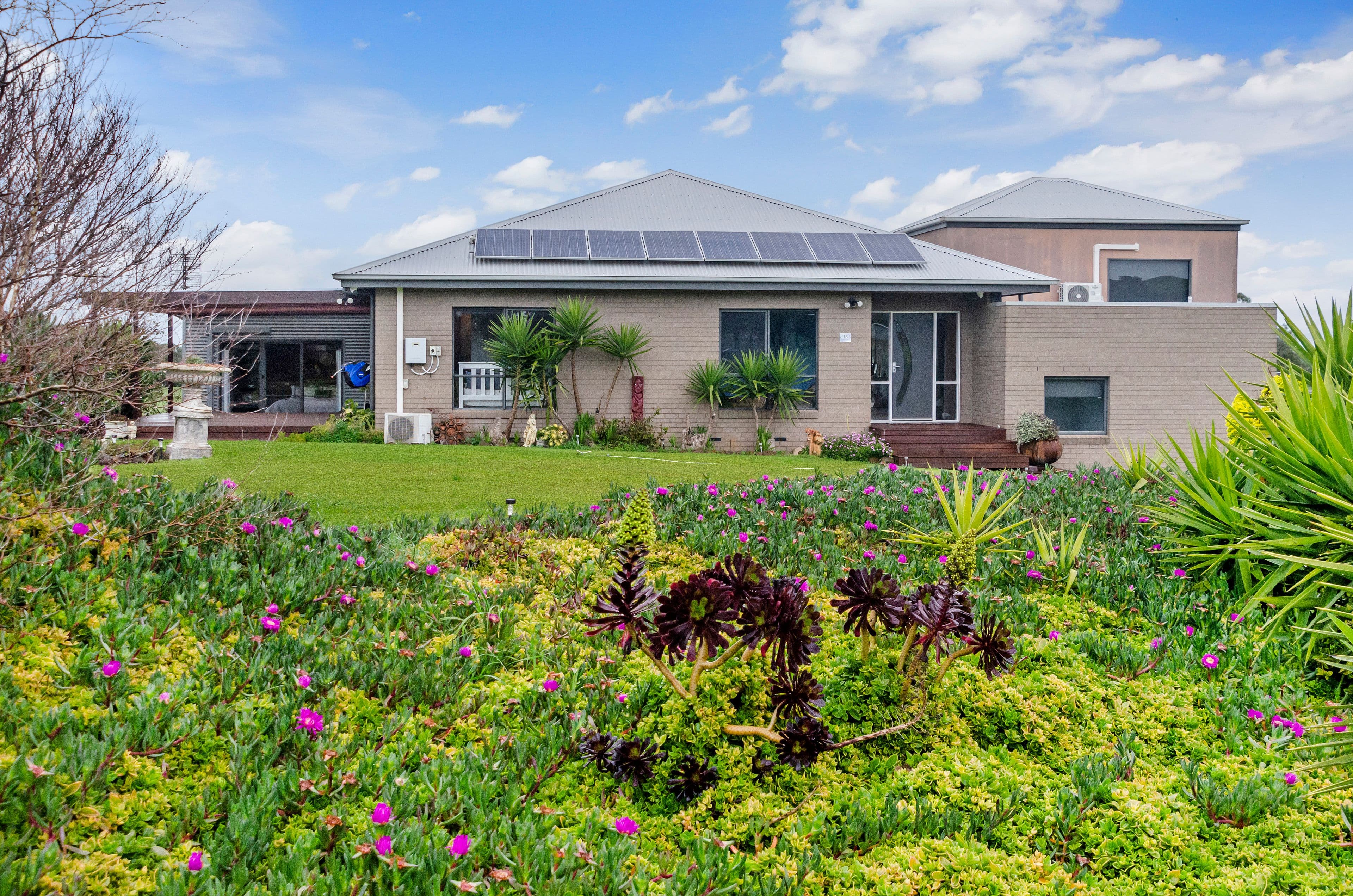 18 Waggs Lane, Mortlake VIC 3272, Mortlake - Image 1