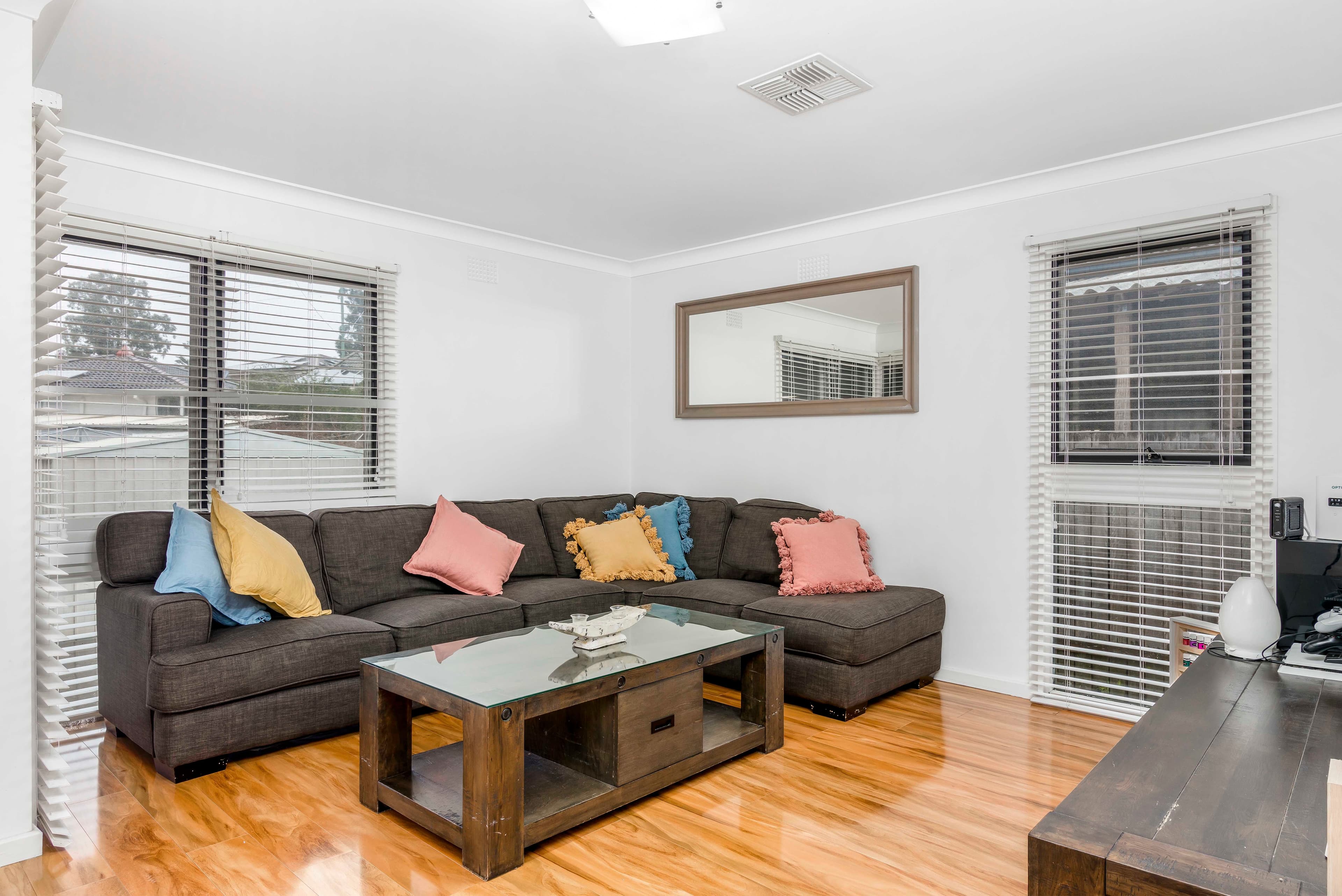 3 Eurabbie Place, Macquarie Fields NSW 2564, Macquarie Fields - Thumbnail 3