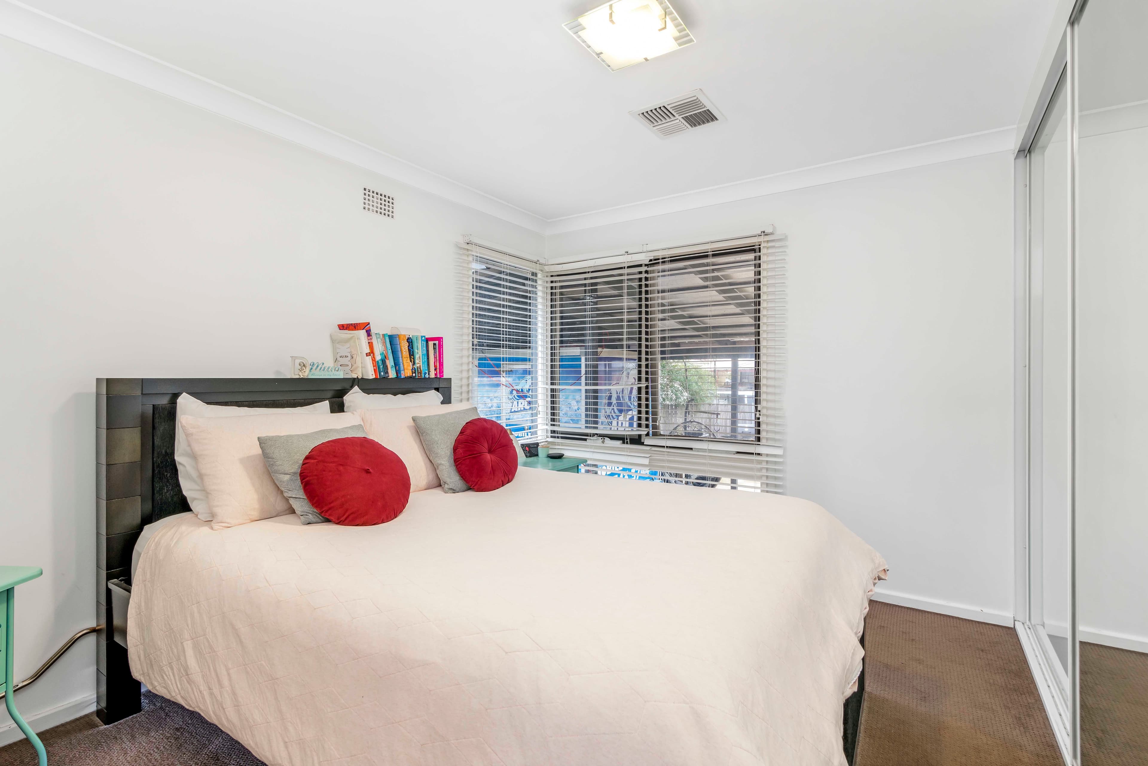 3 Eurabbie Place, Macquarie Fields NSW 2564, Macquarie Fields - Thumbnail 7