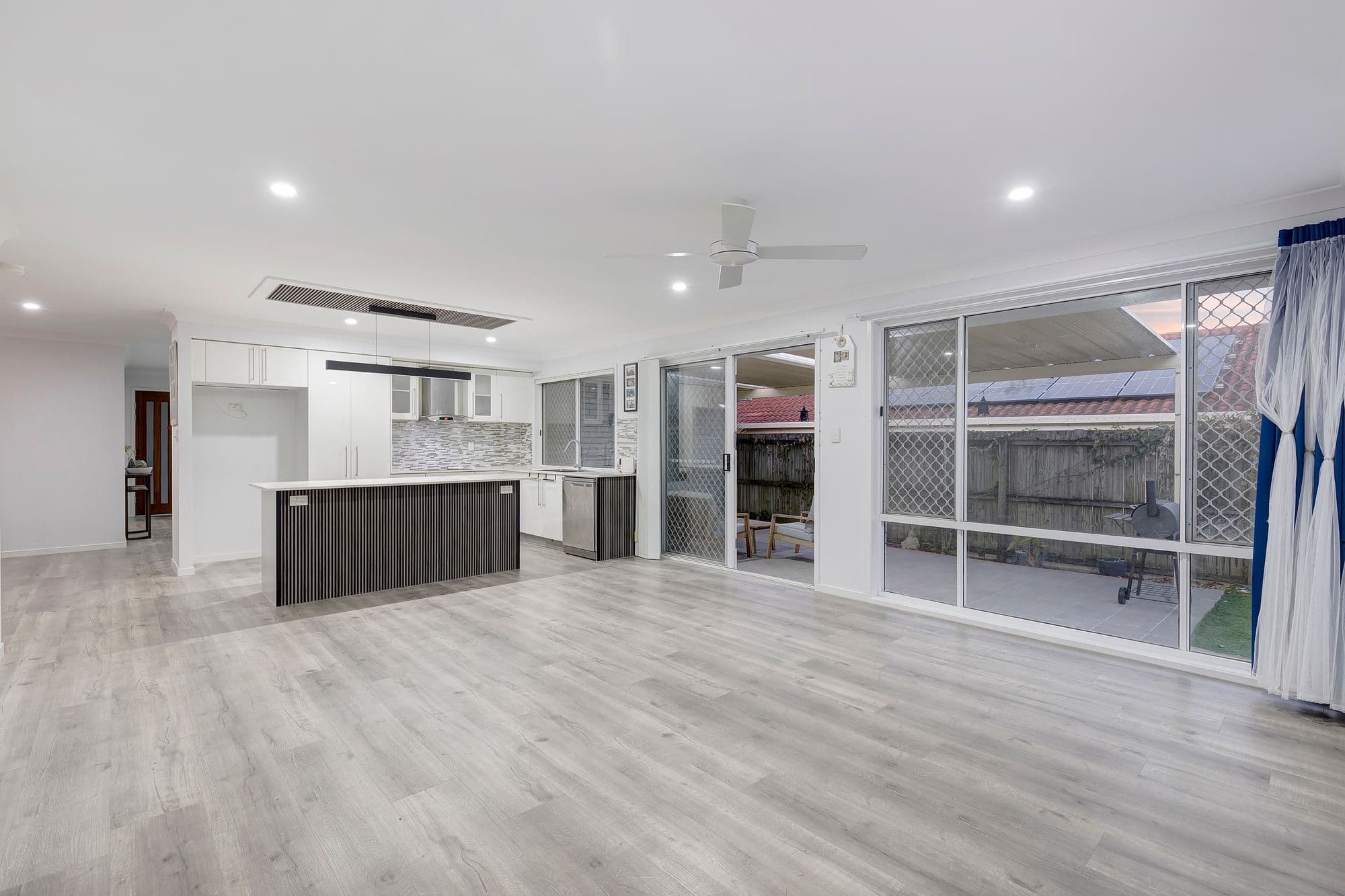 6 Augusta Crescent, Forest Lake QLD 4078, Forest Lake - Thumbnail 3