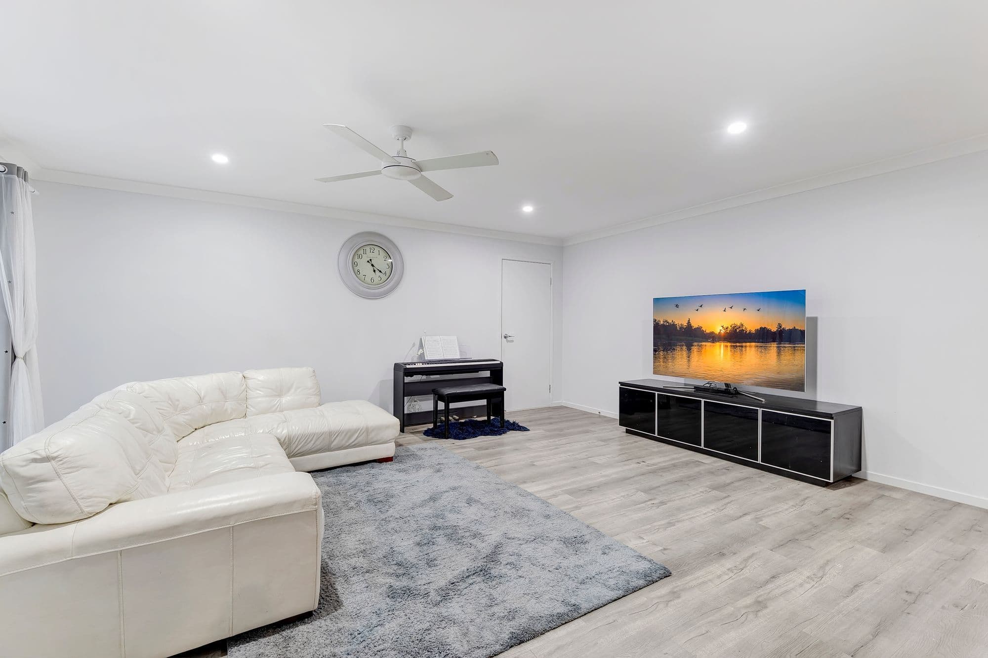 6 Augusta Crescent, Forest Lake QLD 4078, Forest Lake - Thumbnail 4