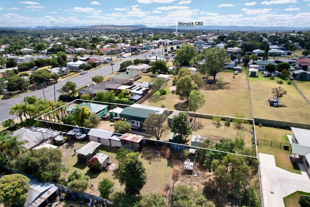 118 Wood Street, Warwick QLD 4370, Warwick - Thumbnail 2