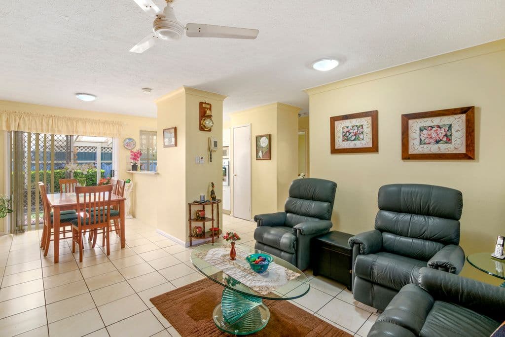2-10 Coolgardie Street, Elanora QLD 4221, Elanora - Thumbnail 2