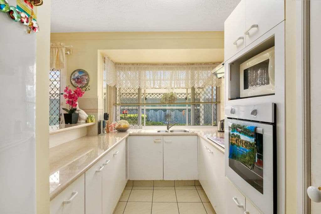 2-10 Coolgardie Street, Elanora QLD 4221, Elanora - Thumbnail 4