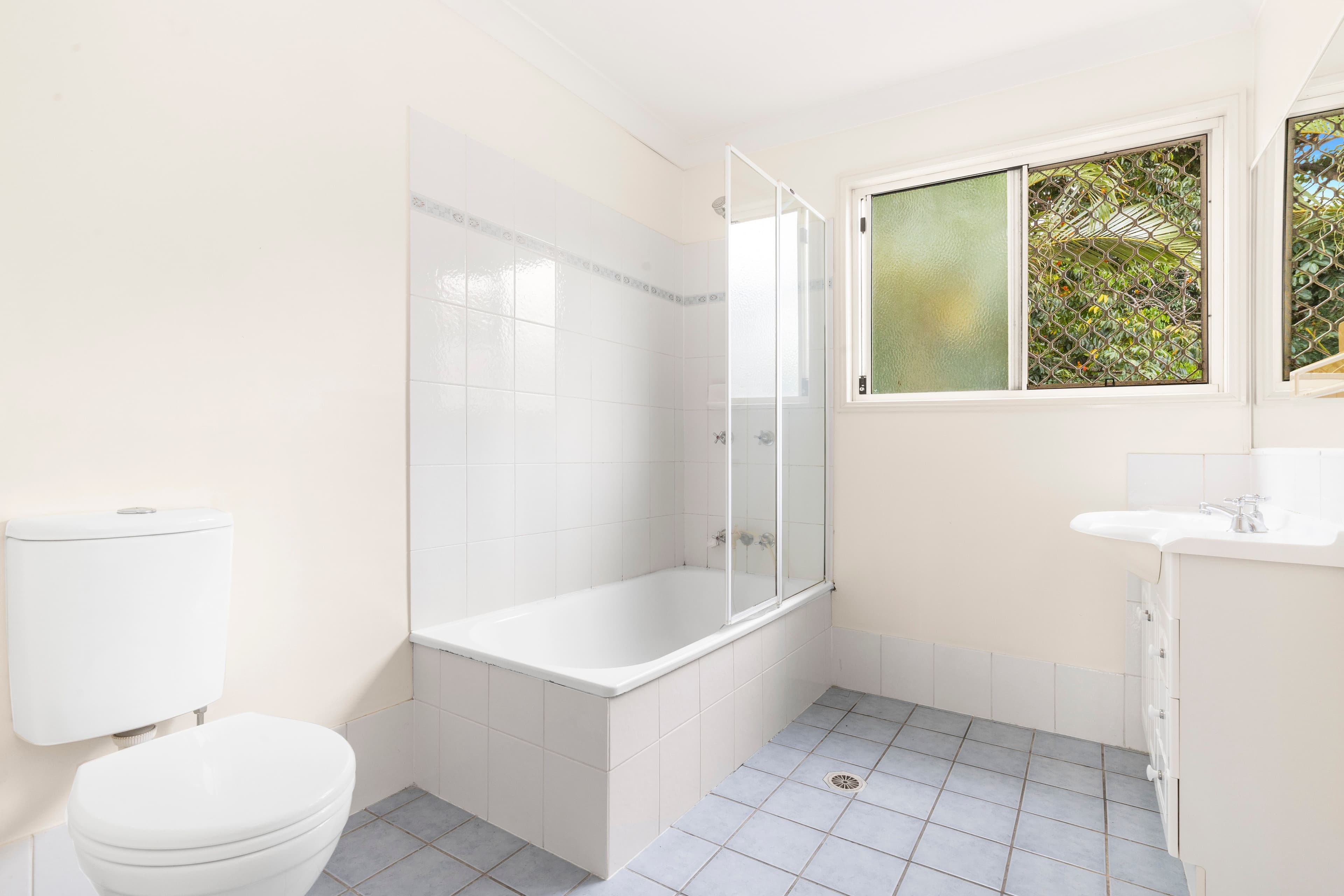 9 Harris Street, Windsor QLD 4030, Windsor - Thumbnail 4