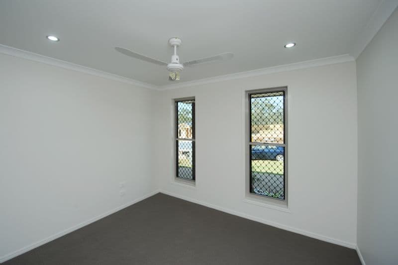 42 Liriope Drive, GLADSTONE QLD 4680, Gladstone - Thumbnail 2