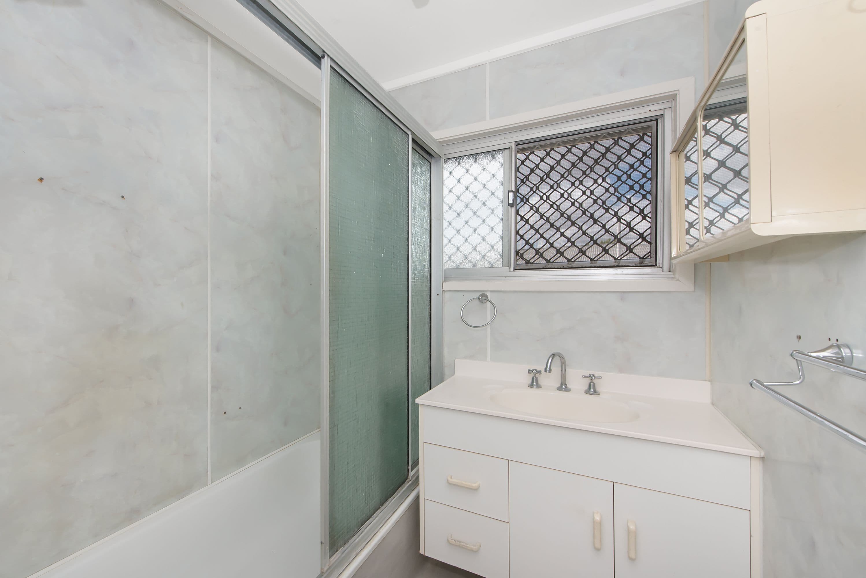 12 Hutchins Street, Heatley QLD 4814, Heatley - Thumbnail 6