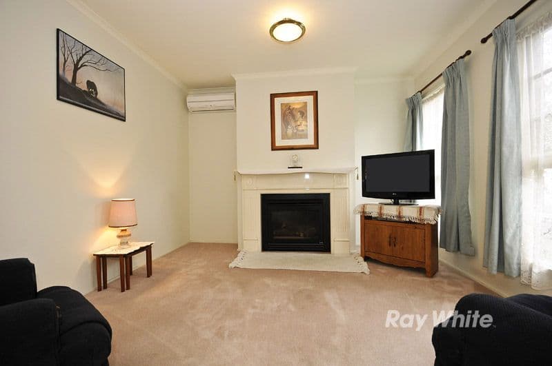 2 Newman Road, WANTIRNA SOUTH VIC 3152, Wantirna South - Thumbnail 2