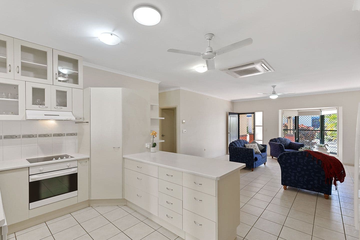 34-56 Elizabeth Street, Urangan QLD 4655, Urangan - Thumbnail 3