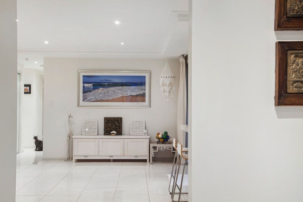 25 Whitehead Drive, Burleigh Waters QLD 4220, Burleigh Waters - Thumbnail 3