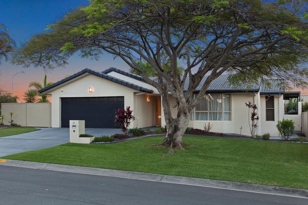 25 Whitehead Drive, Burleigh Waters QLD 4220, Burleigh Waters - Thumbnail 4