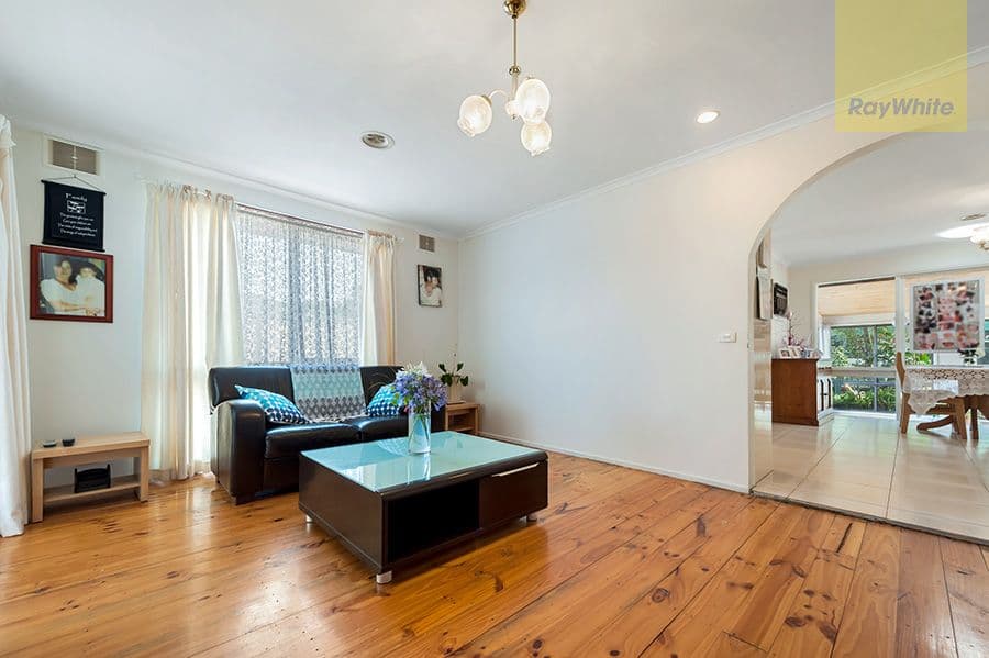 11 Milburn Place, Craigieburn VIC 3064, Craigieburn - Thumbnail 4