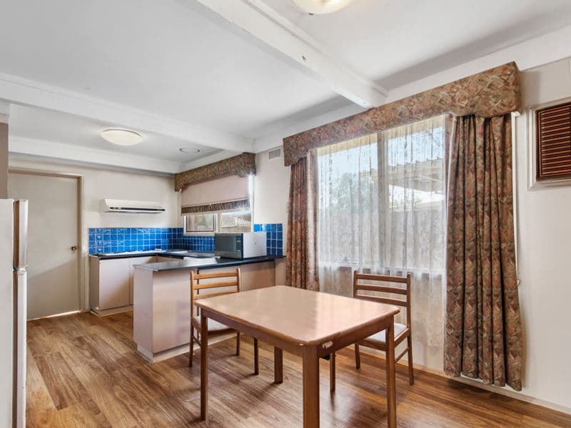 5 Elizabeth Street, Melton South VIC 3338, Melton South - Thumbnail 4