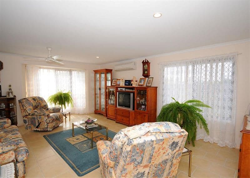 20 Kestrel Court, ELI WATERS QLD 4655, Eli Waters - Thumbnail 3