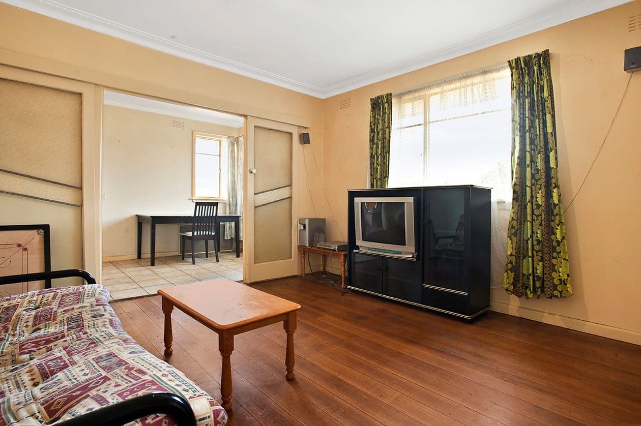 4 Oakes Avenue, CLAYTON SOUTH VIC 3169, Clayton South - Thumbnail 2