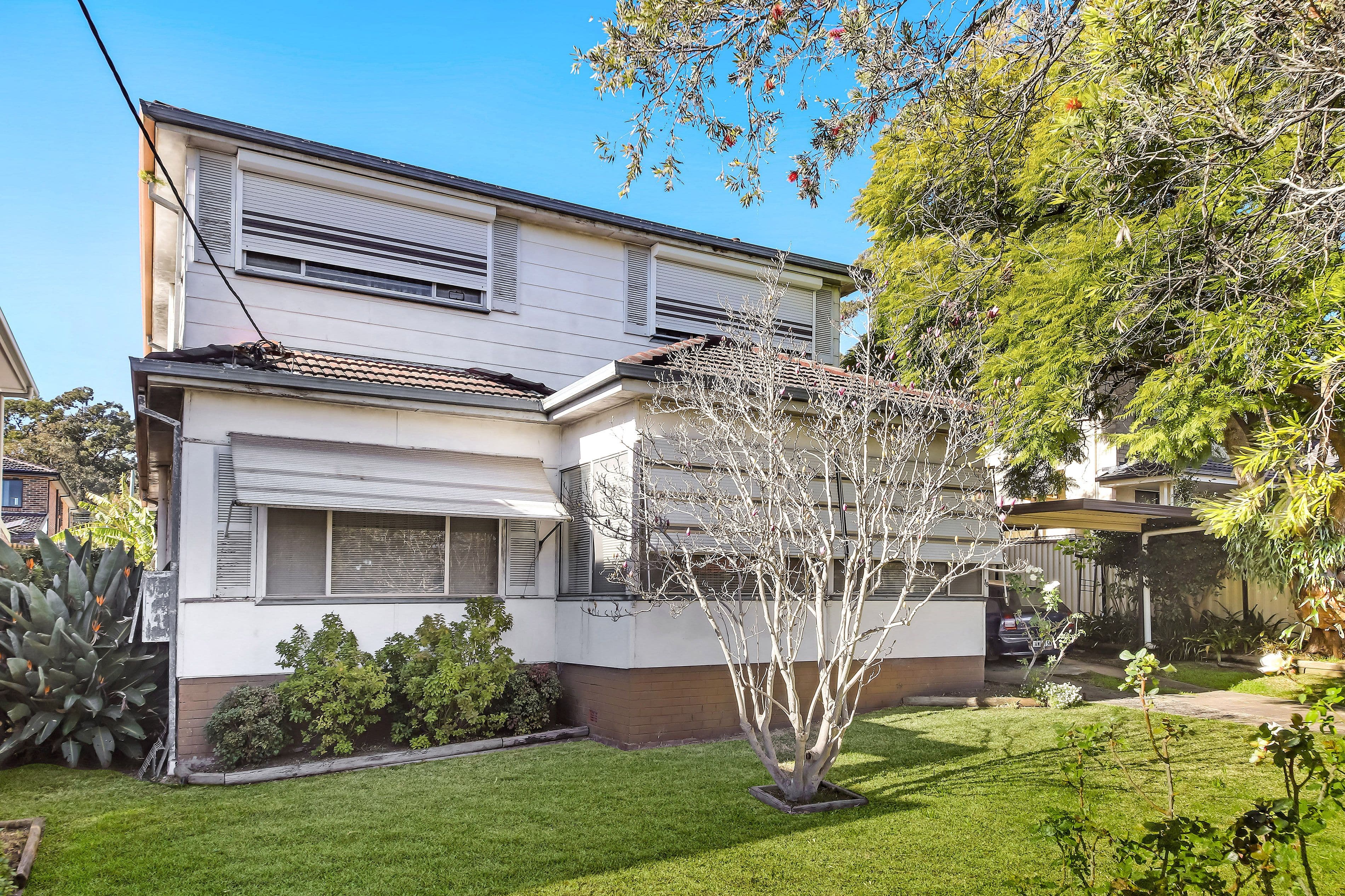 18 Larien Crescent, Birrong - Image 1