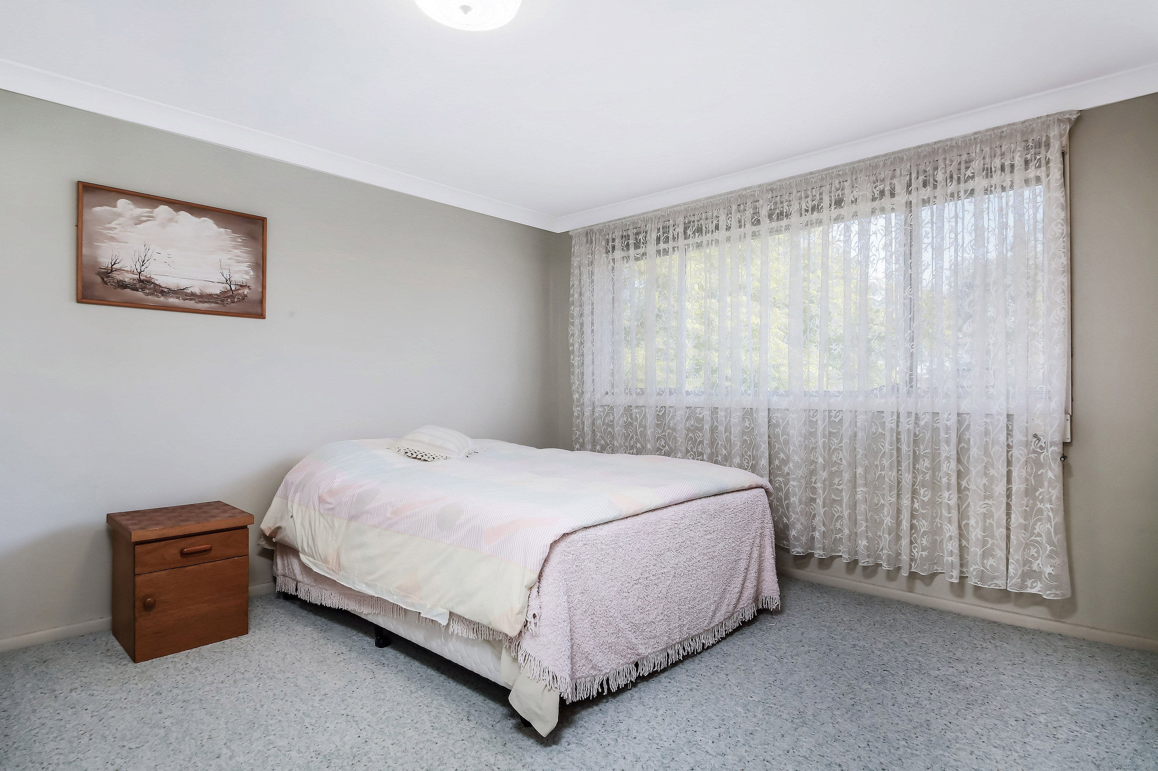 18 Larien Crescent, Birrong - Thumbnail 6