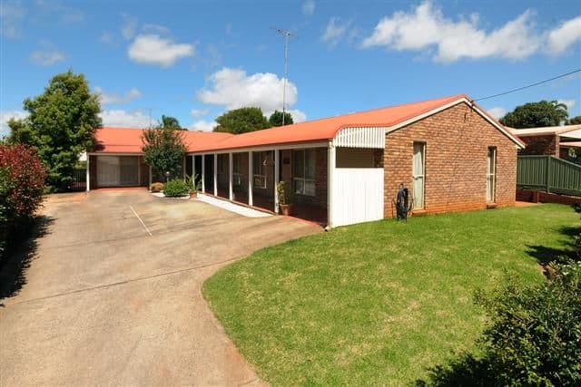 18 Stumm Street, KEARNEYS SPRING QLD 4350, Kearneys Spring - Image 1
