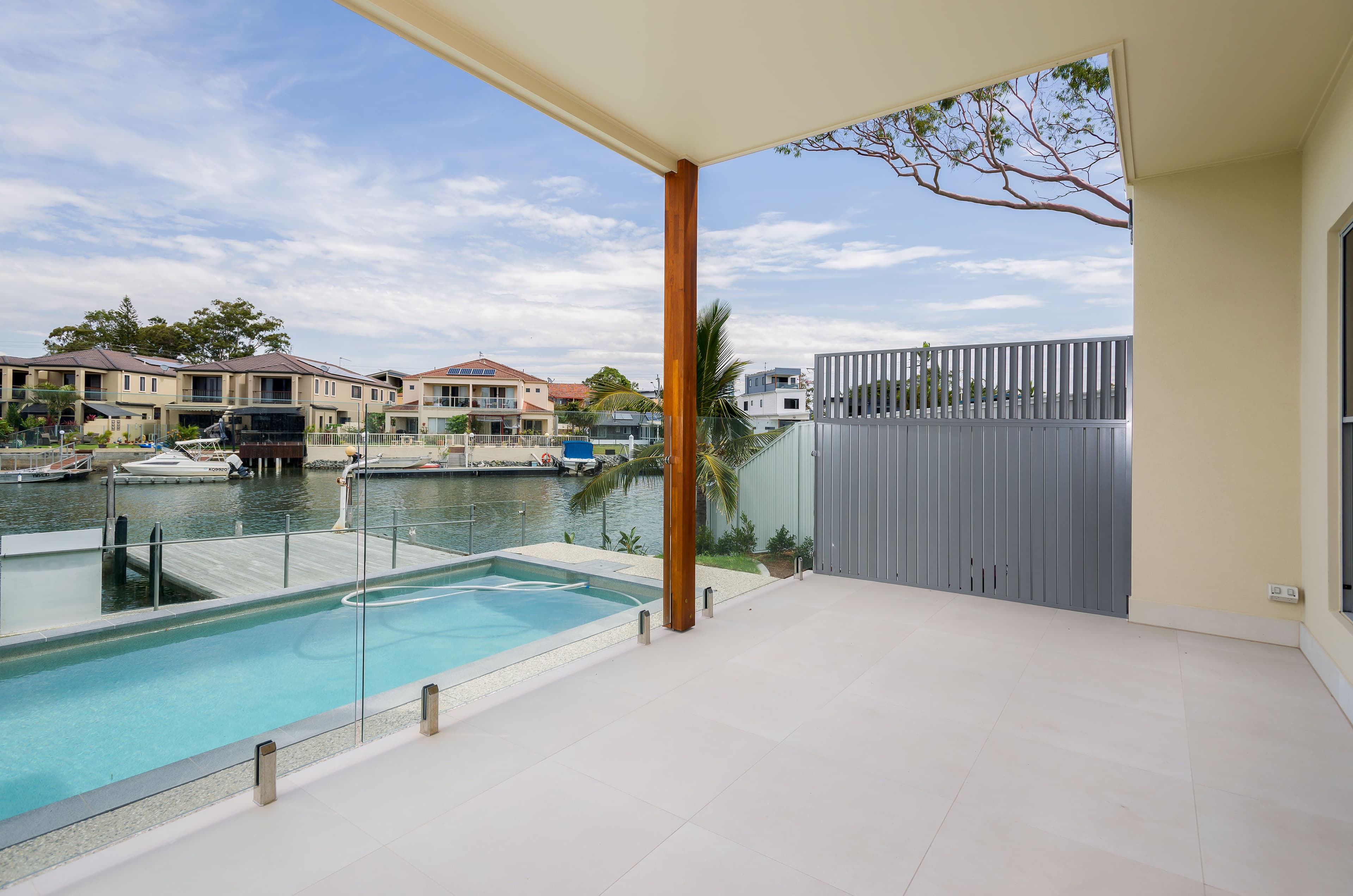2 Vaggelas Crescent, Biggera Waters QLD 4216, Biggera Waters - Thumbnail 3