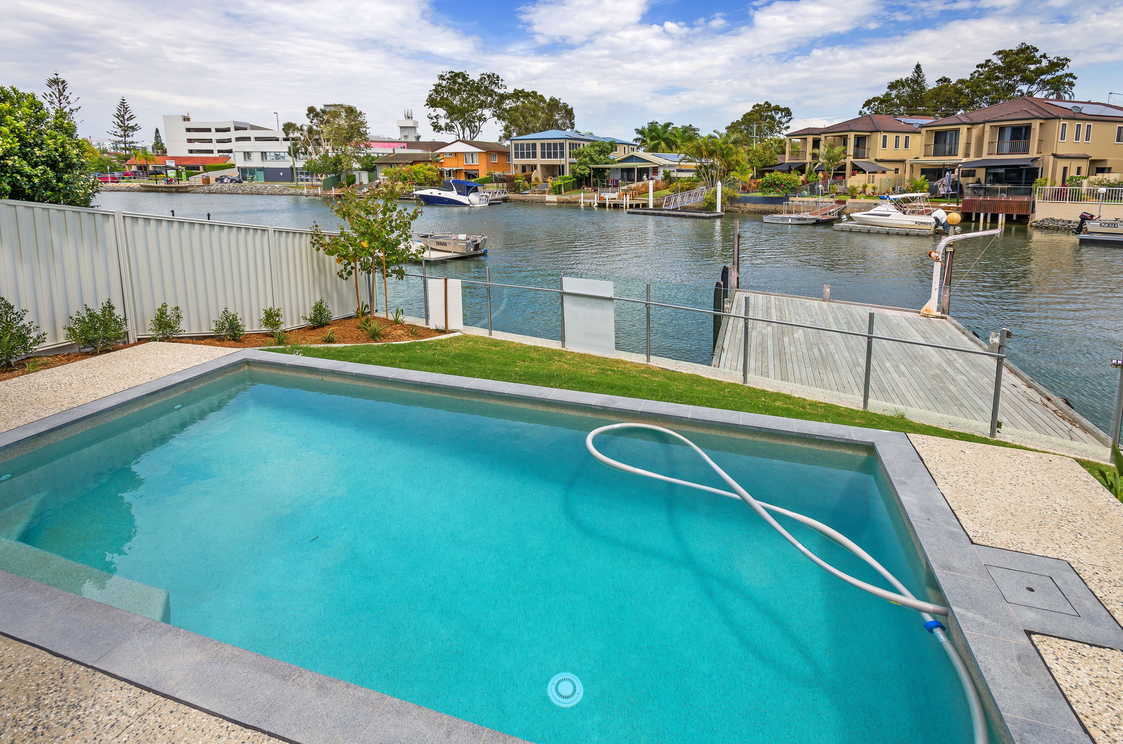2 Vaggelas Crescent, Biggera Waters QLD 4216, Biggera Waters - Thumbnail 4