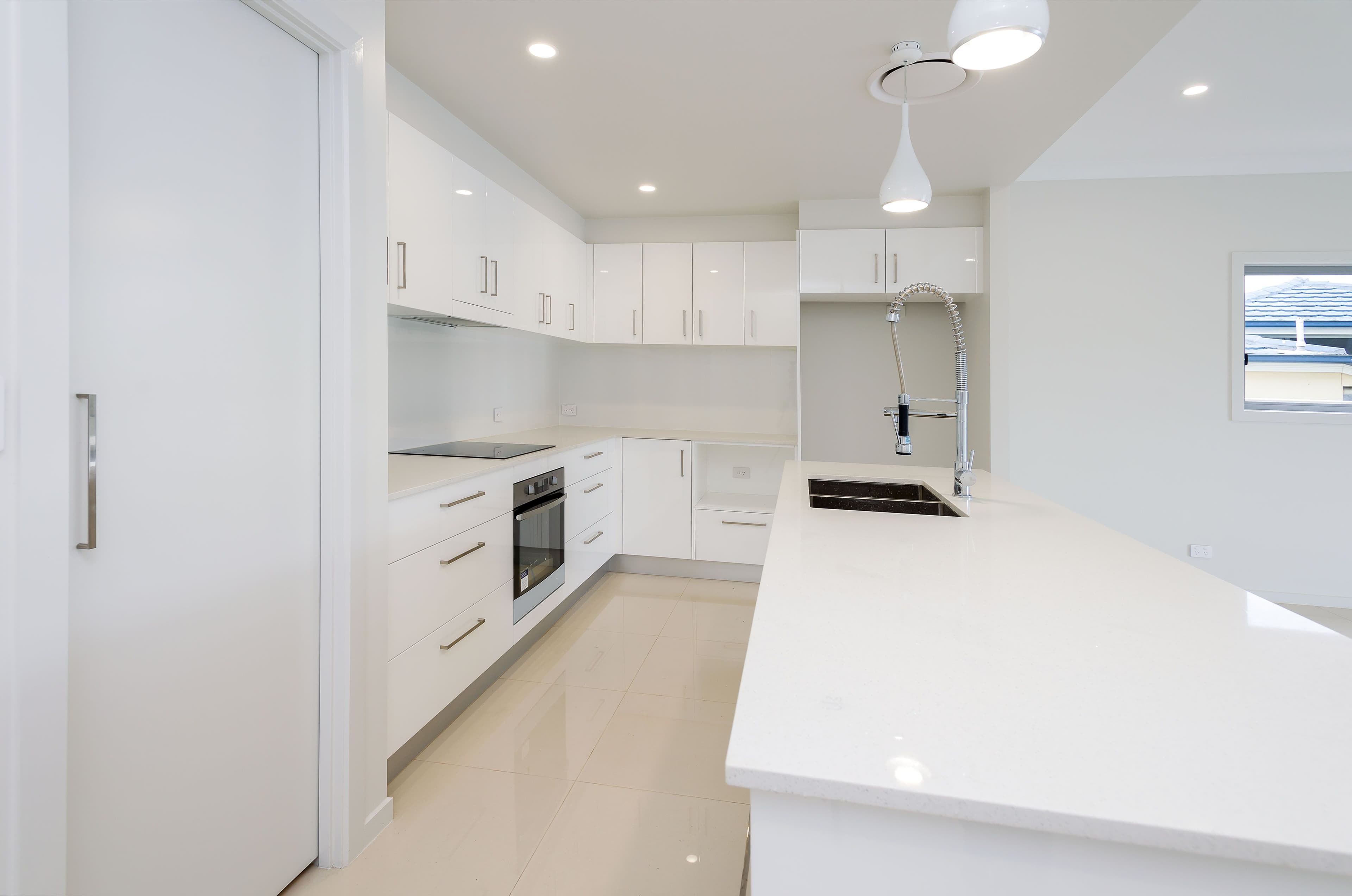 2 Vaggelas Crescent, Biggera Waters QLD 4216, Biggera Waters - Thumbnail 7