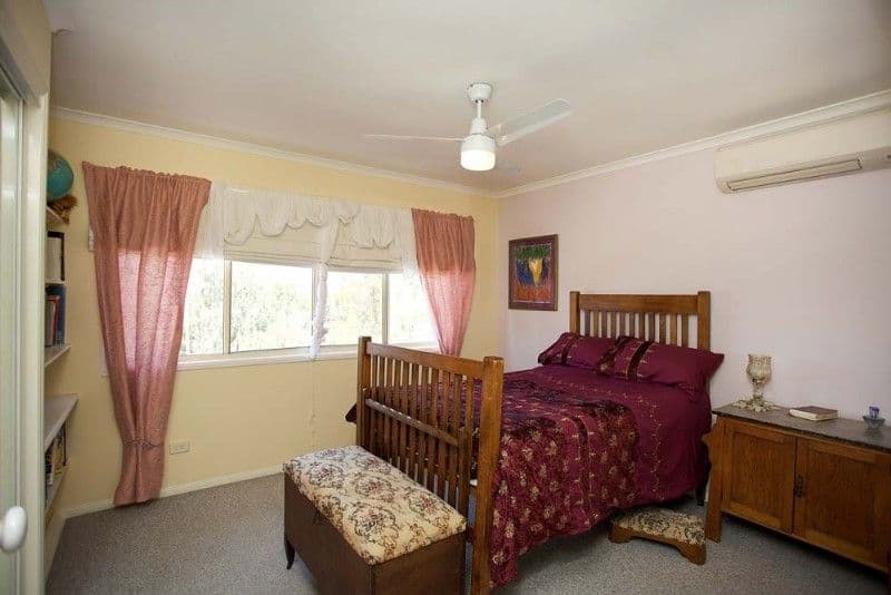 38 Essen Place, Oxenford, QLD, 4210, Oxenford - Thumbnail 7