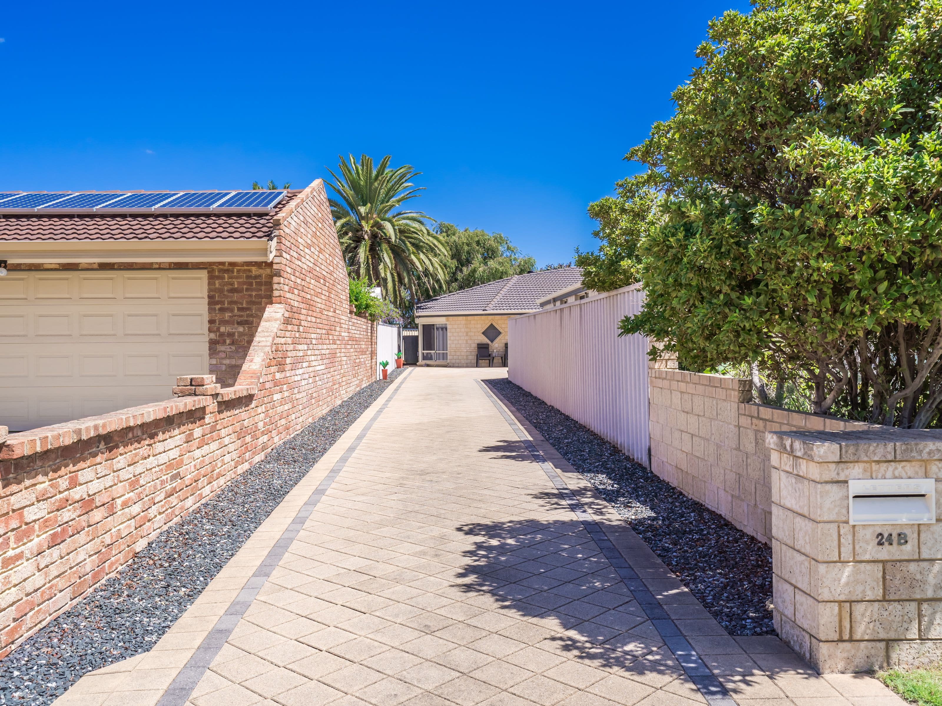 24b Chalmers Avenue, Waikiki WA 6169, Waikiki - Thumbnail 2