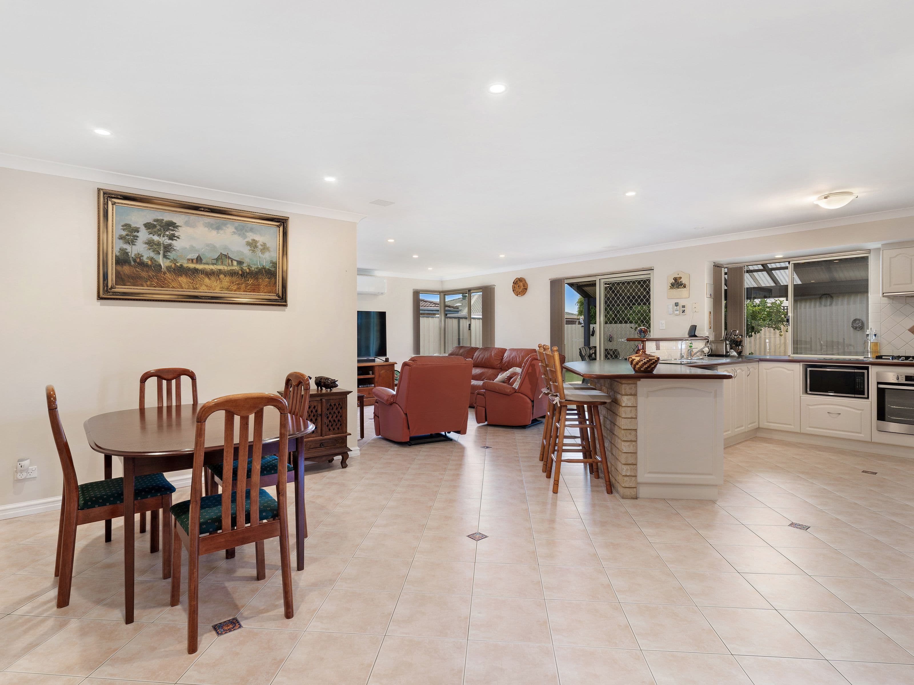 24b Chalmers Avenue, Waikiki WA 6169, Waikiki - Thumbnail 6
