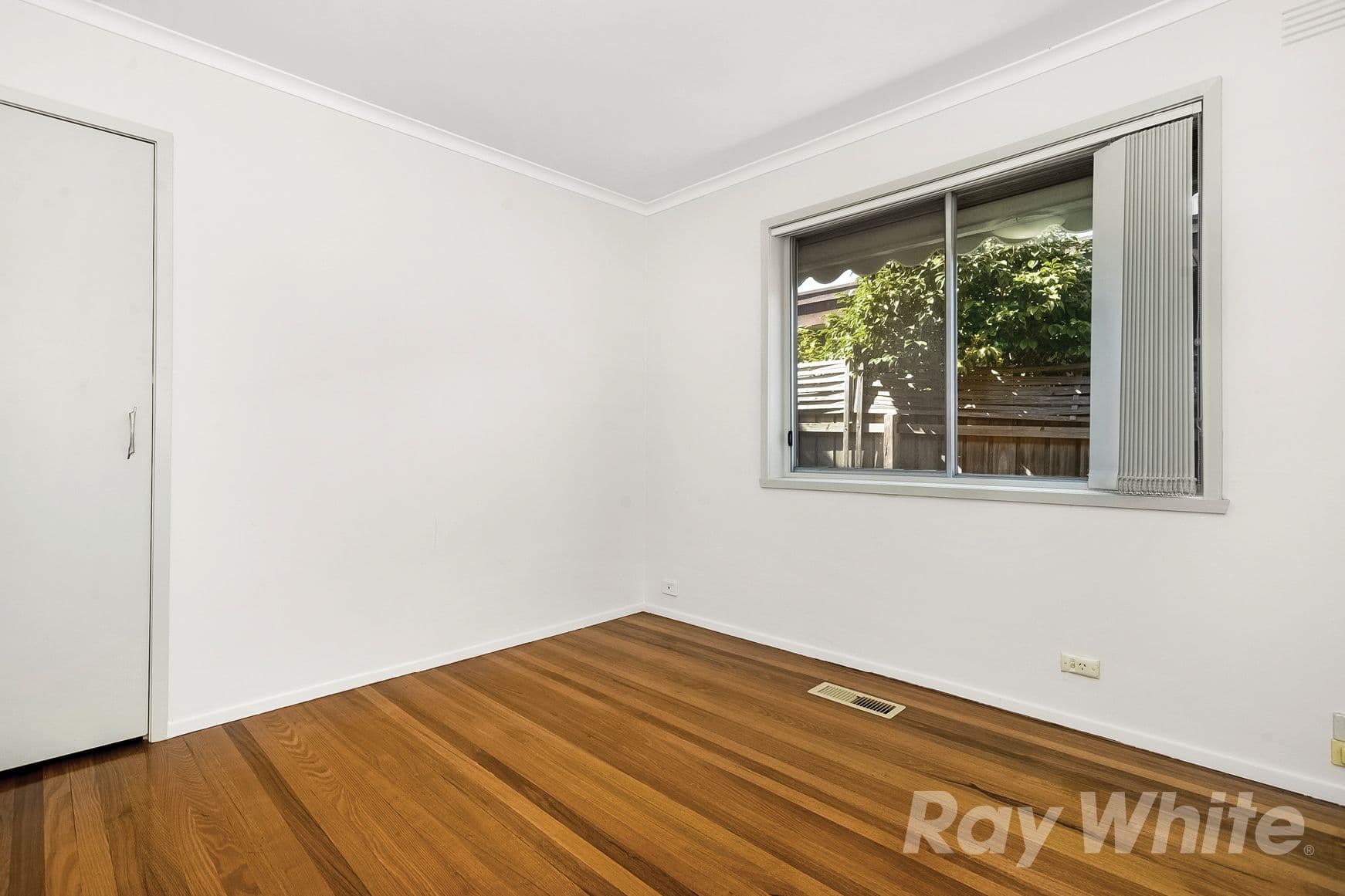 25 Huxley Avenue, Mulgrave VIC 3170, Mulgrave - Thumbnail 7