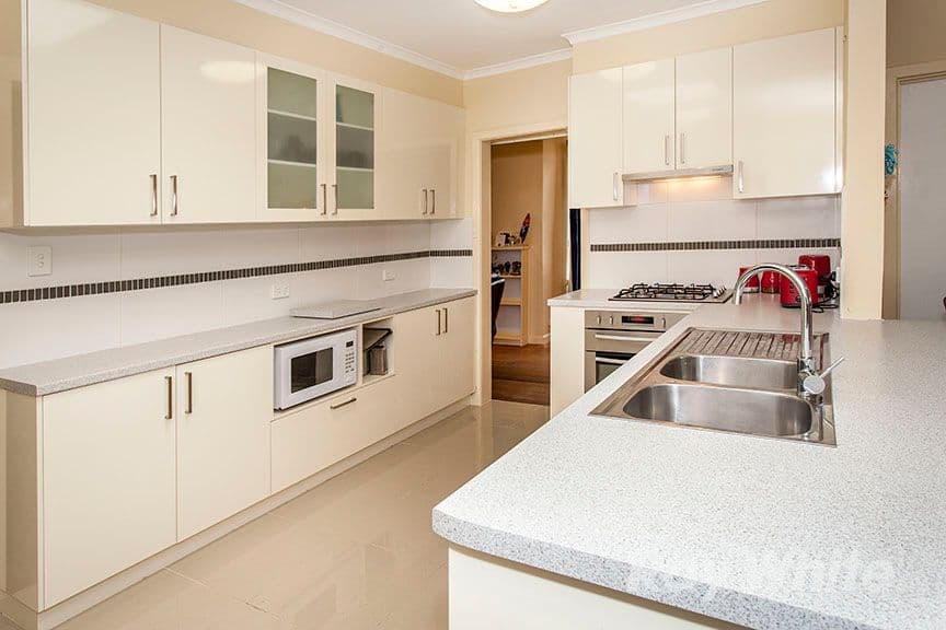93 Orange Grove, Bayswater VIC 3153, Bayswater - Thumbnail 3