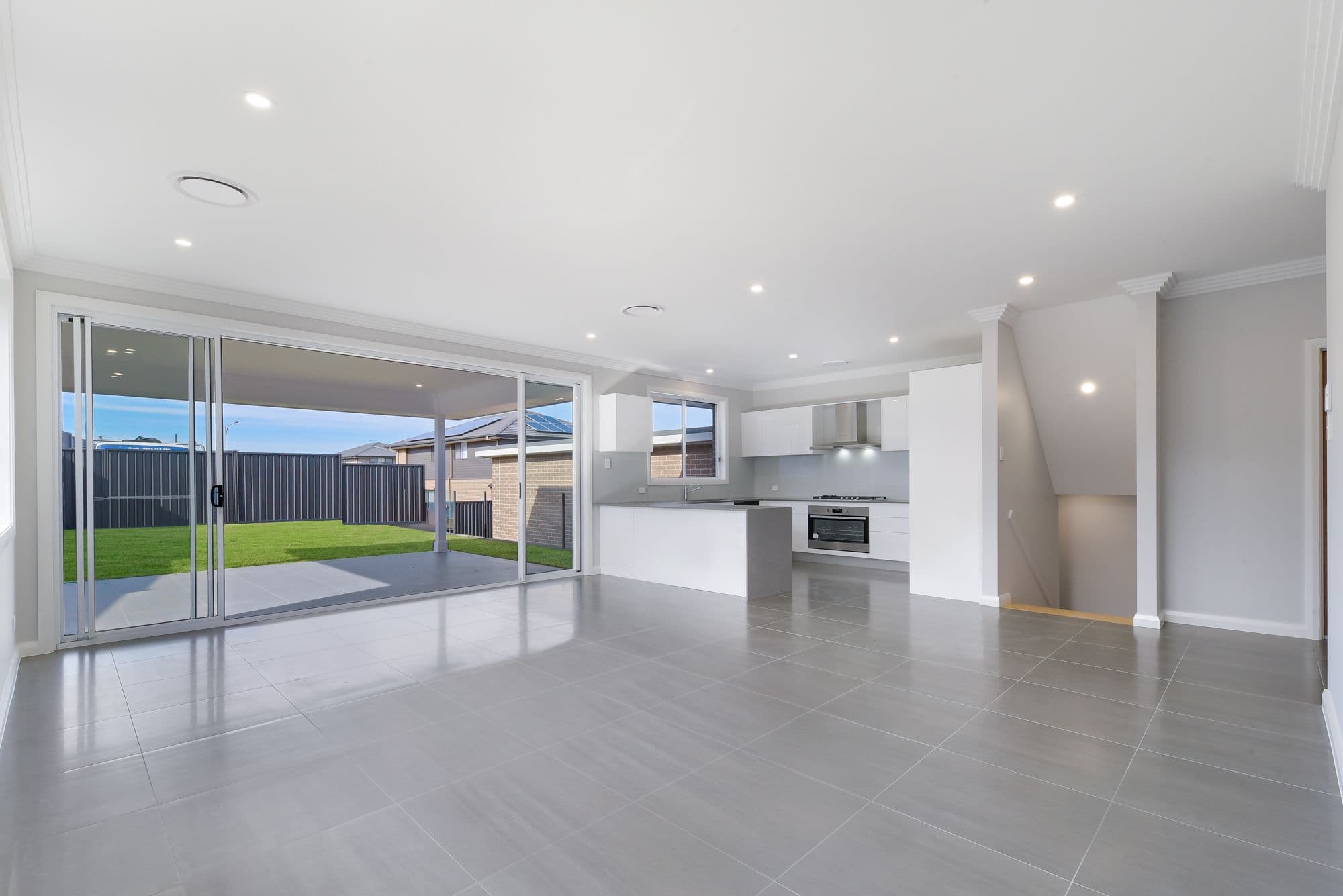 36 Jennings Crescent, Spring Farm - Thumbnail 3
