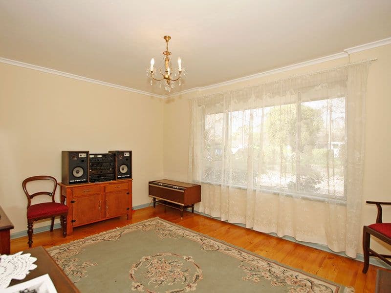 14 Gothic Road, BELLEVUE HEIGHTS SA 5050, Bellevue Heights - Thumbnail 5