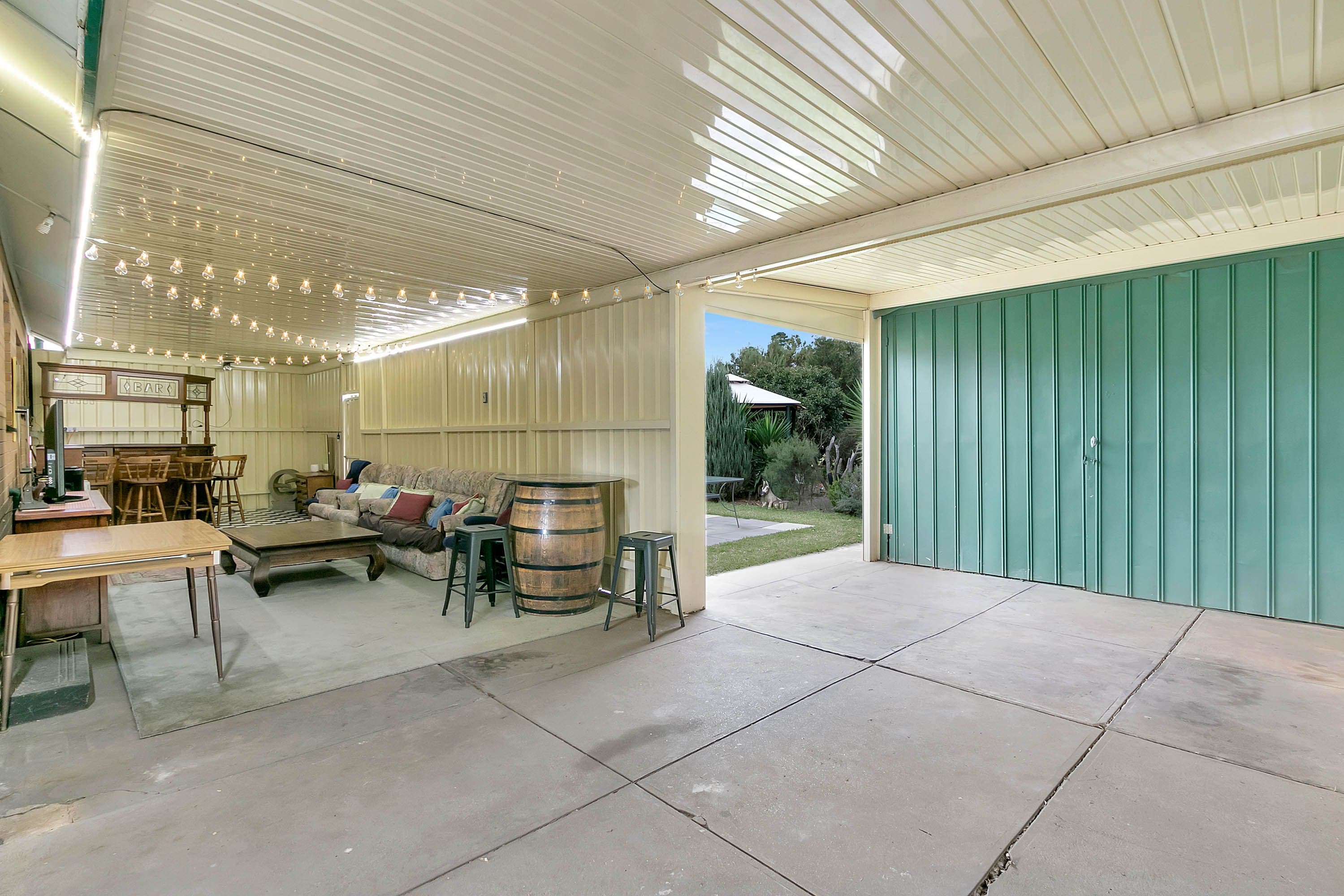 18 Secomb Avenue, Parafield Gardens SA 5107, Parafield Gardens - Thumbnail 8