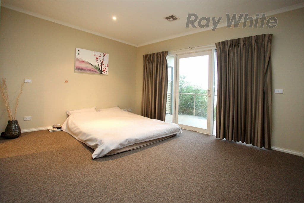  1 Greg Norman Drive, POINT COOK VIC 3030, Point Cook - Thumbnail 5