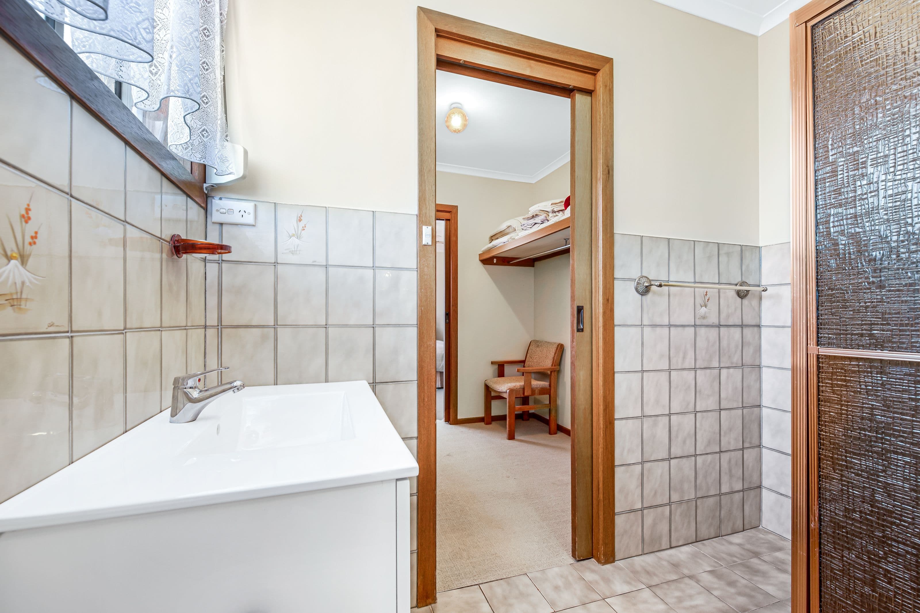 19 Honeysuckle Avenue, Wheelers Hill VIC 3150, Wheelers Hill - Thumbnail 6
