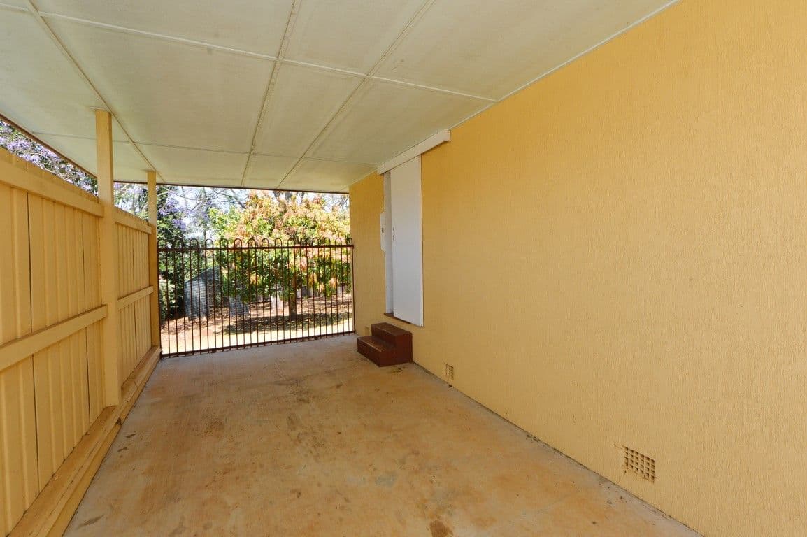 64 Sardon Street, CENTENARY HEIGHTS QLD 4350, Centenary Heights - Thumbnail 8