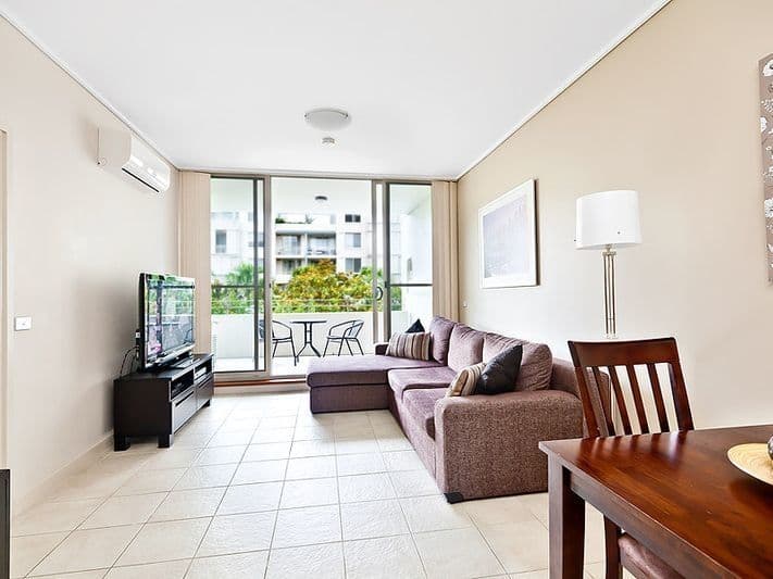 209/1 The Piazza, Wentworth Point - Thumbnail 2