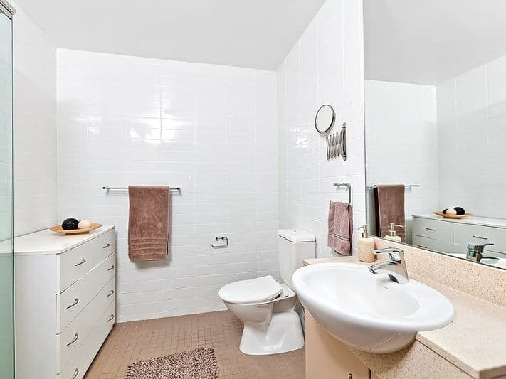 209/1 The Piazza, Wentworth Point - Thumbnail 5