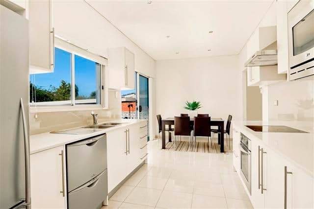 2 Eucalyptus Place, Green Point - Image 1