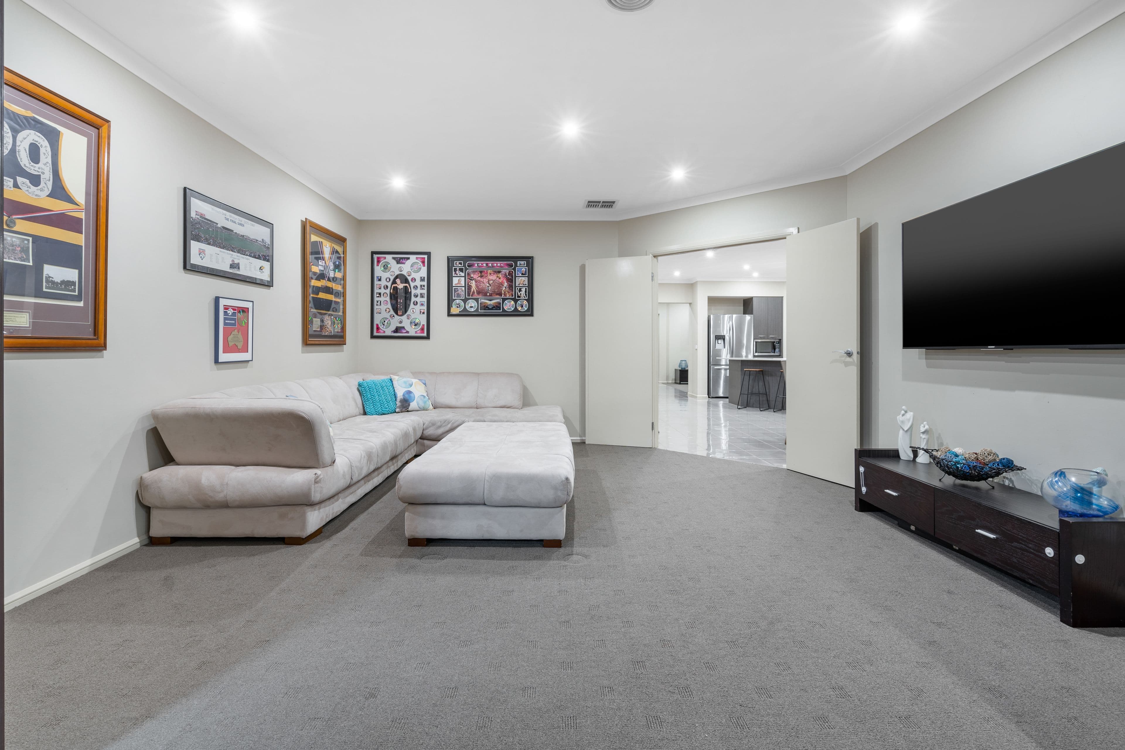 13 Amsterdam Avenue, Tarneit VIC 3029, Tarneit - Thumbnail 7