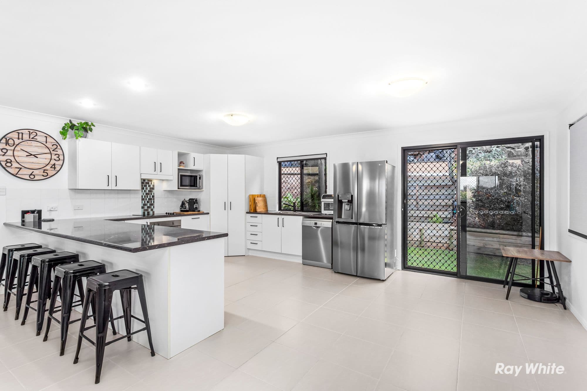 19 Sunset Drive, Norman Gardens QLD 4701, Norman Gardens - Thumbnail 3