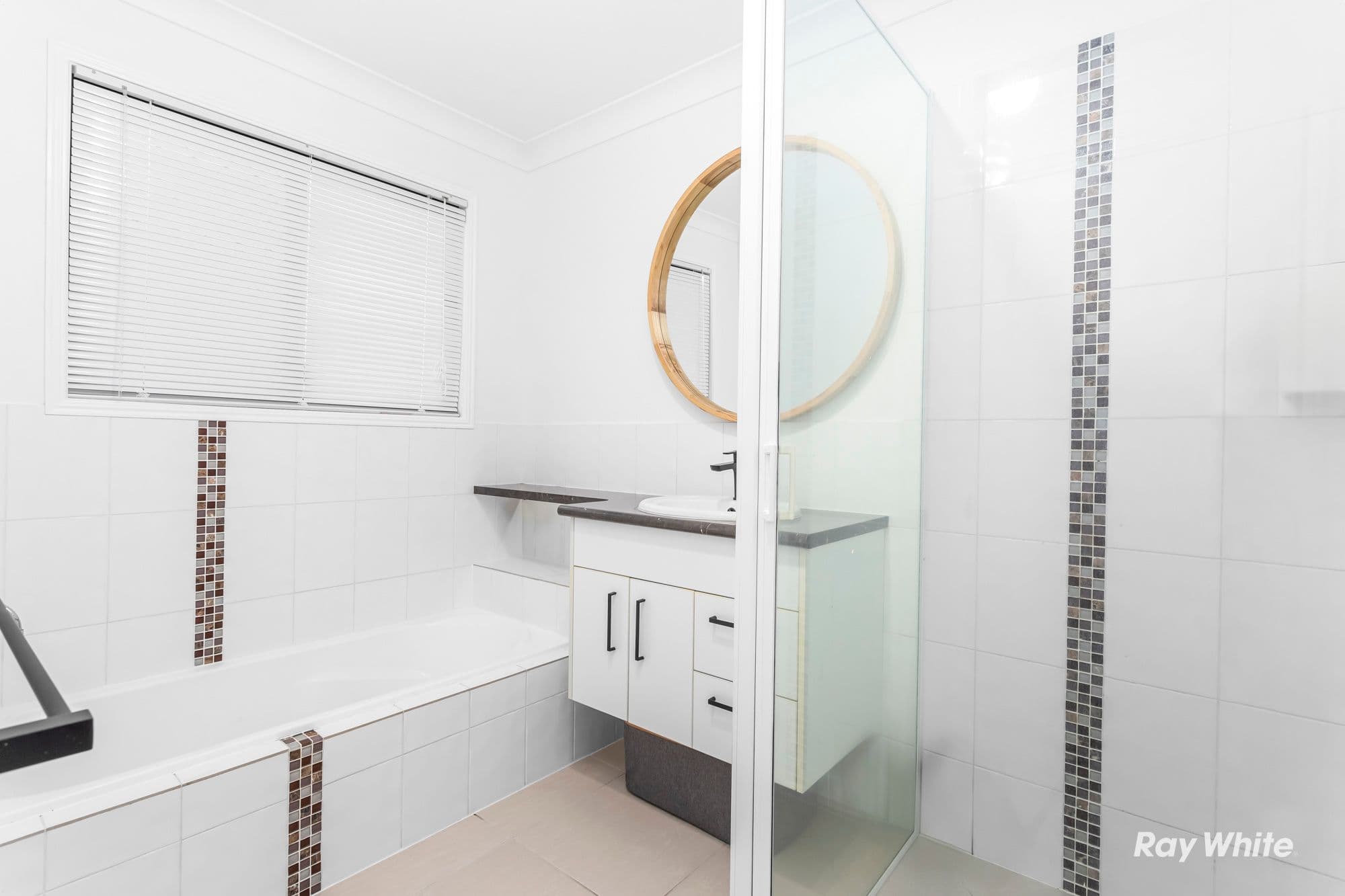 19 Sunset Drive, Norman Gardens QLD 4701, Norman Gardens - Thumbnail 8