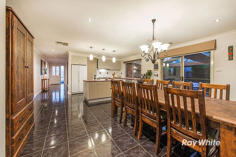 66 Ferndown Drive, Cranbourne VIC 3977, Cranbourne - Thumbnail 5