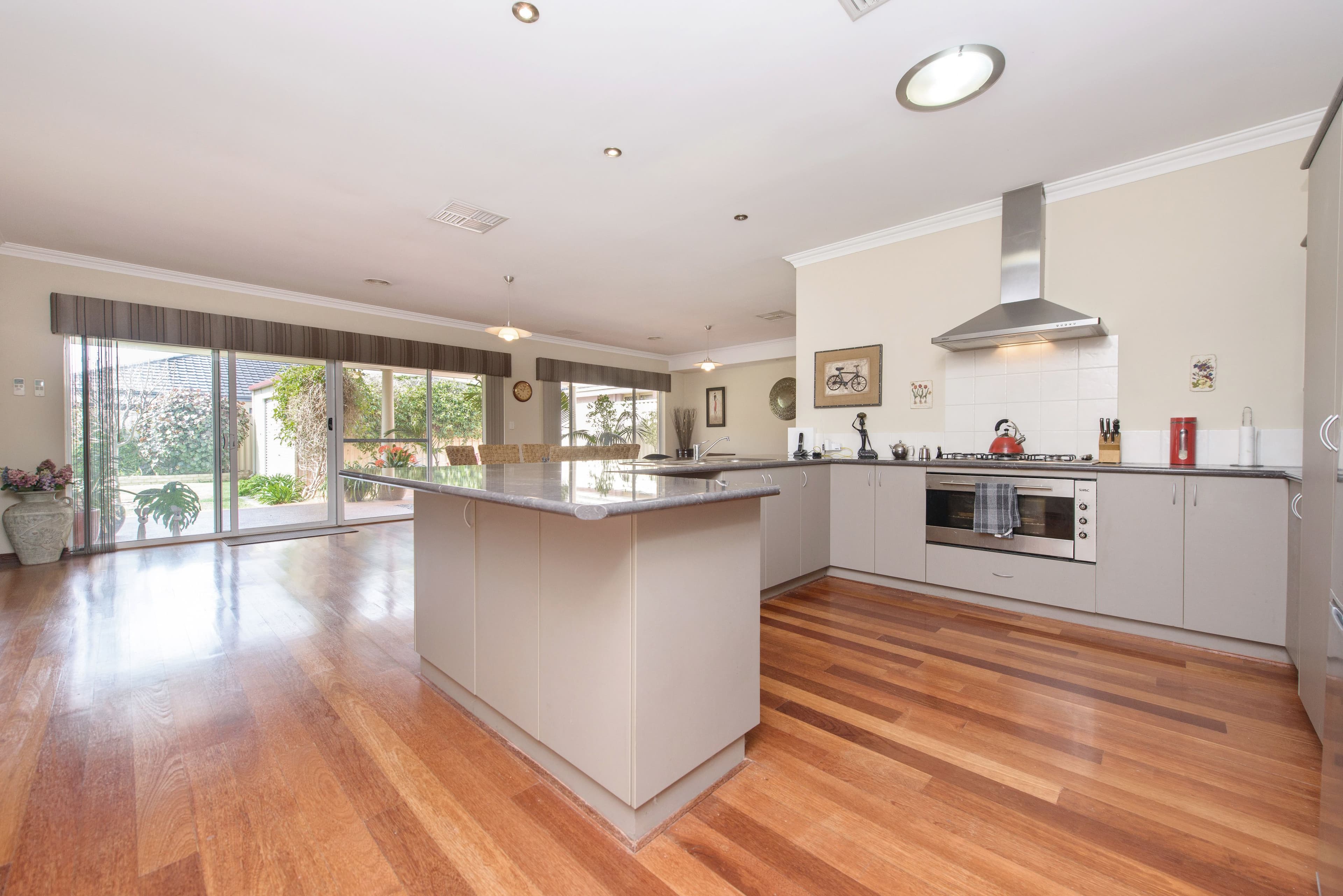145 Gerard Street, East Cannington WA 6107, East Cannington - Thumbnail 2