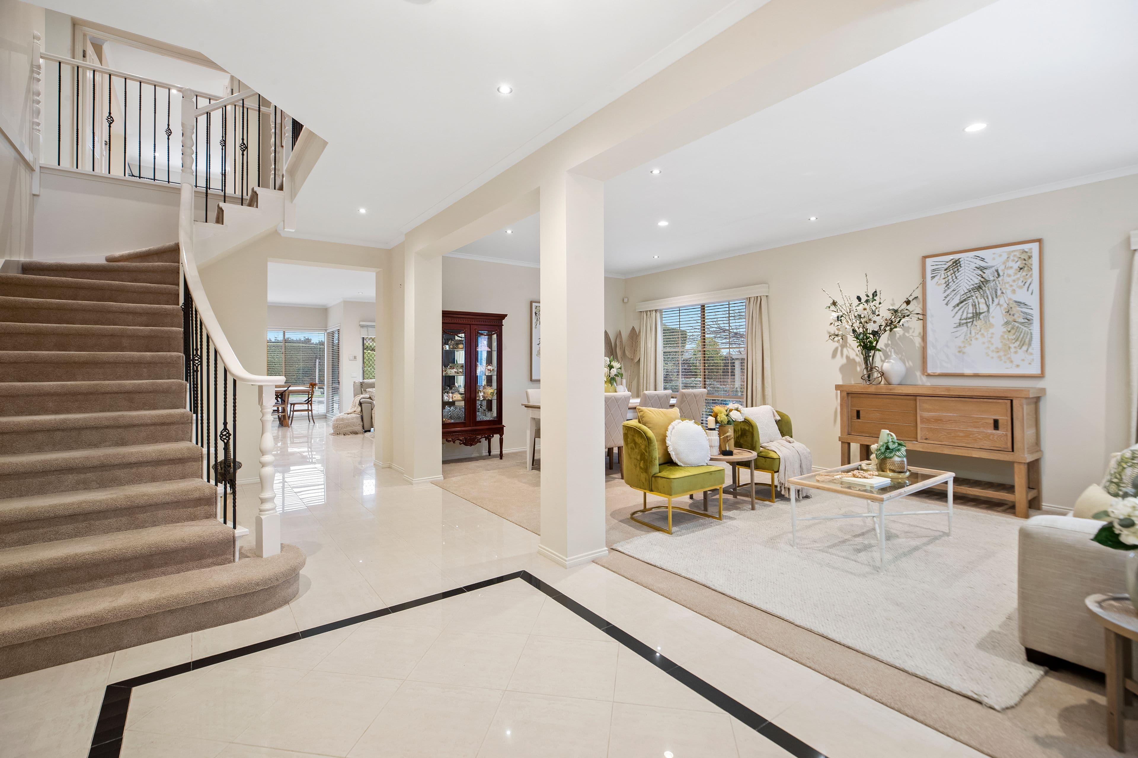 13 Sovereign Crest Boulevard, Rowville VIC 3178, Rowville - Thumbnail 2