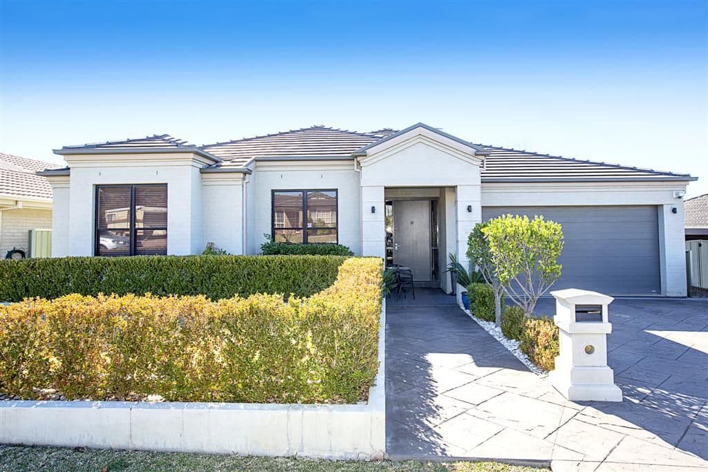 22 Burra Close, GLENMORE PARK NSW 2745, Glenmore Park - Thumbnail 2