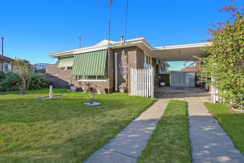 432 Strang Place, Lavington - Image 1