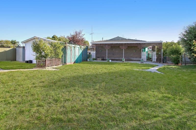 432 Strang Place, Lavington - Thumbnail 5