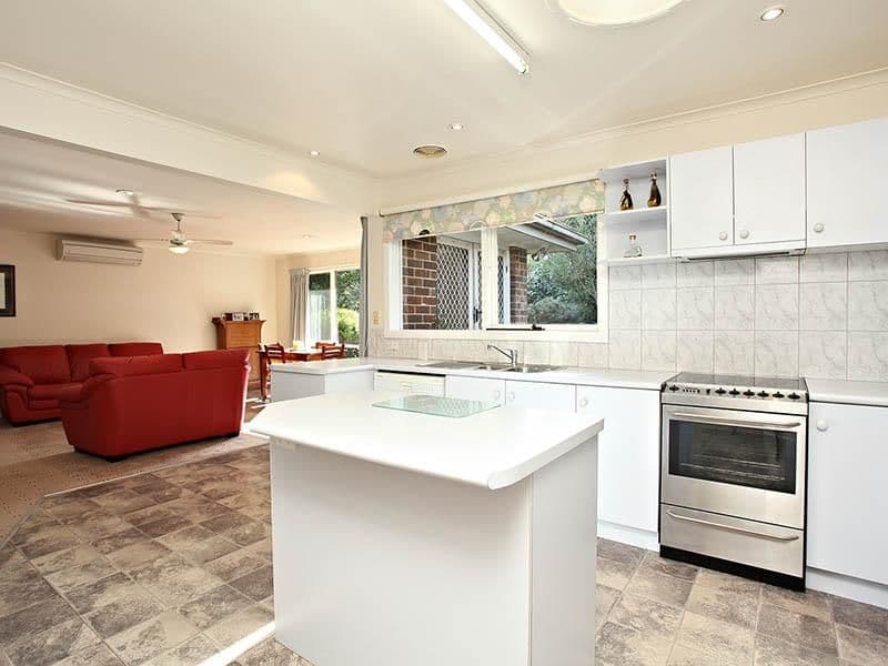 6  BENNISON Street, CROYDON VIC 3136, Croydon - Thumbnail 3